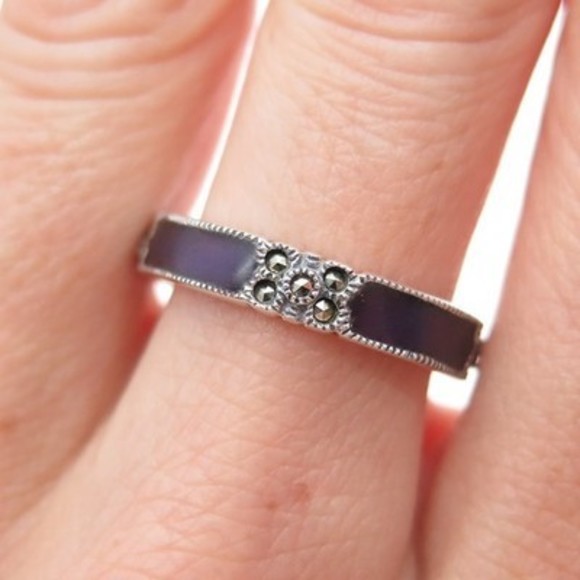 JUDITH JACK 925 Sterling Vintage Purple Enamel Real Marcasite Band Ring Size 7 - Picture 1 of 7